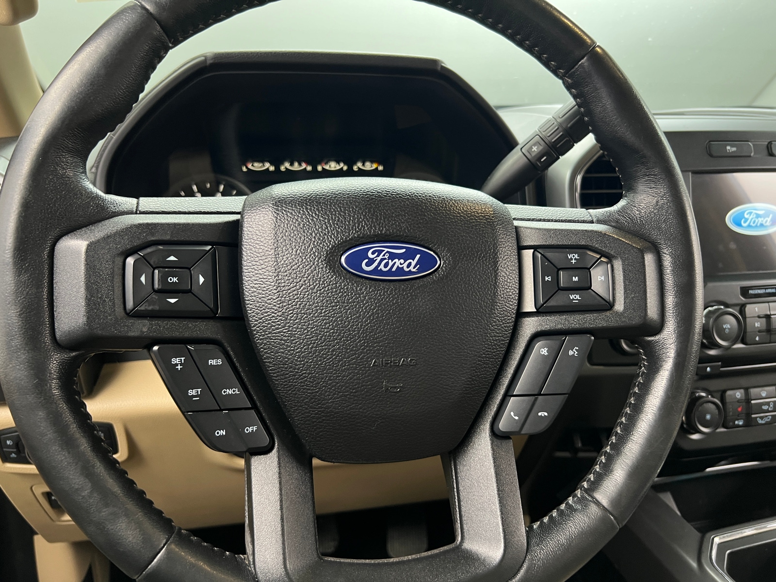 Thumbnail: 2018 Ford Econoline - 5