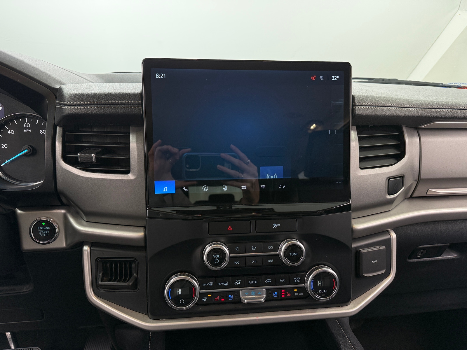 Thumbnail: 2023 Ford Expedition MAX - 4