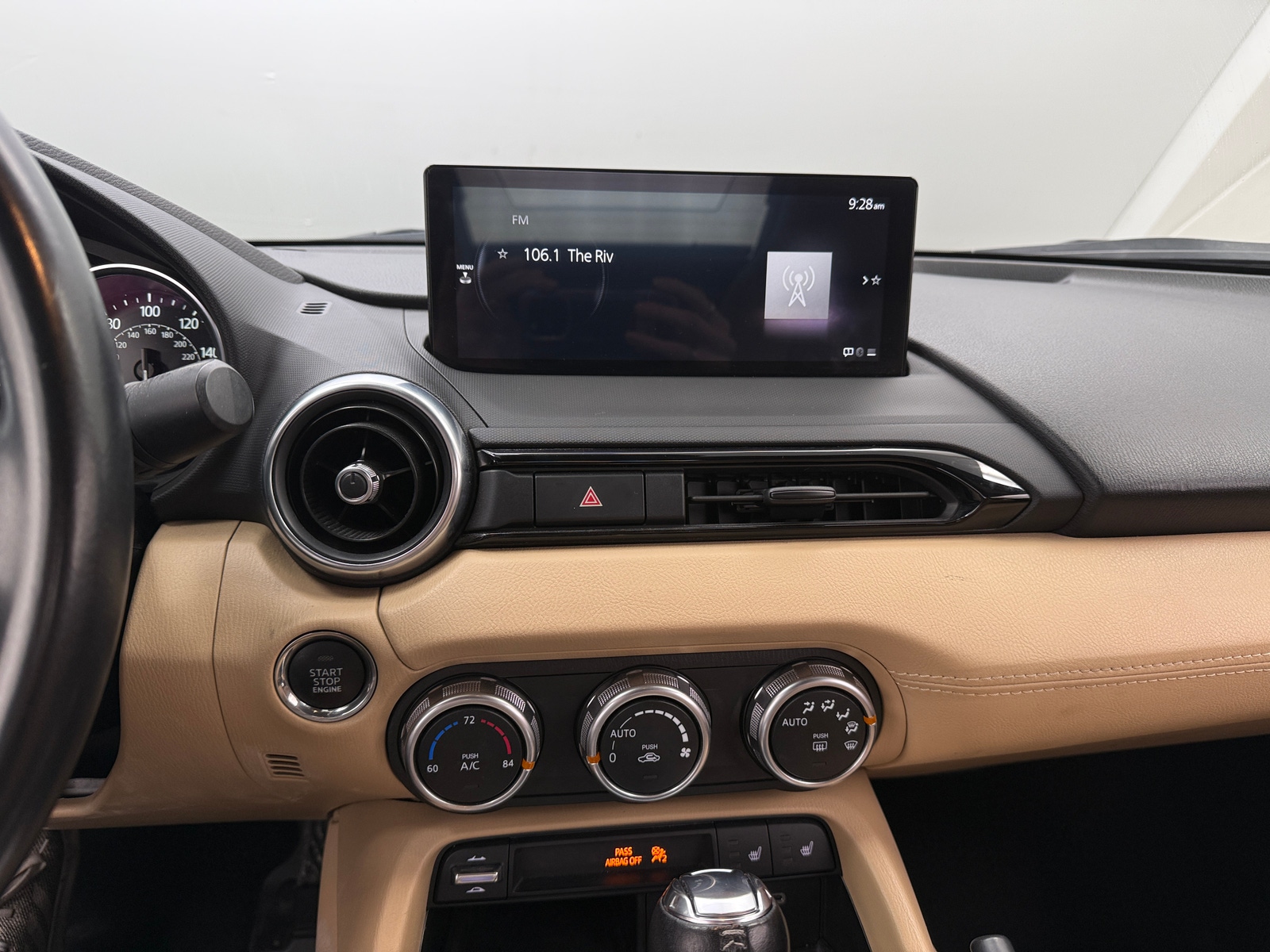 Thumbnail: 2024 Mazda MX-5 Miata - 3