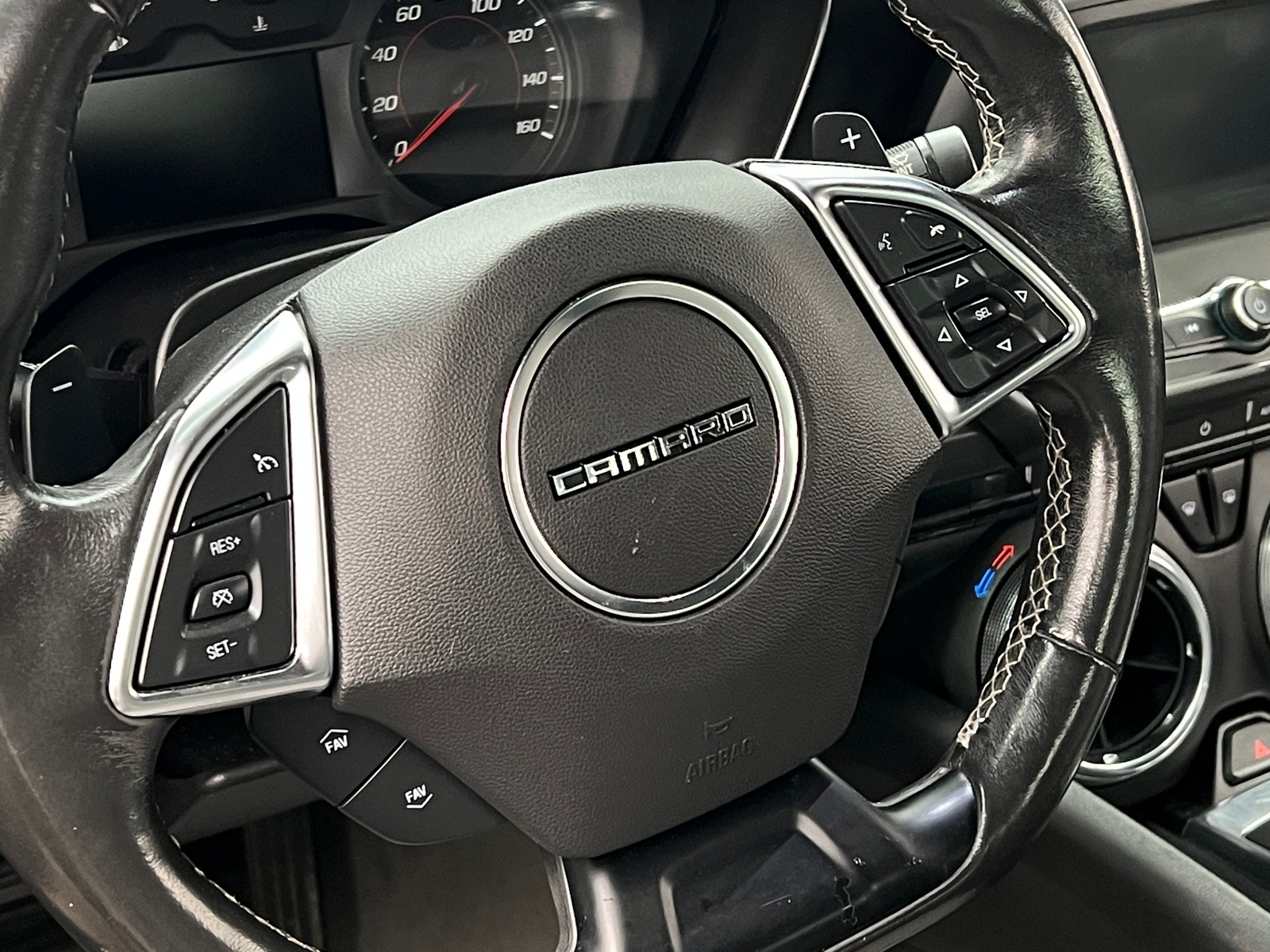 Thumbnail: 2018 Chevrolet Camaro - 5