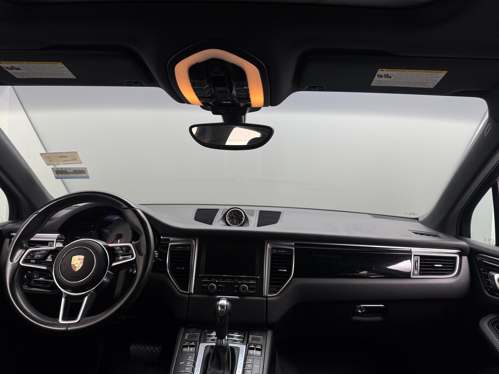 Thumbnail: 2016 Porsche Macan - 2