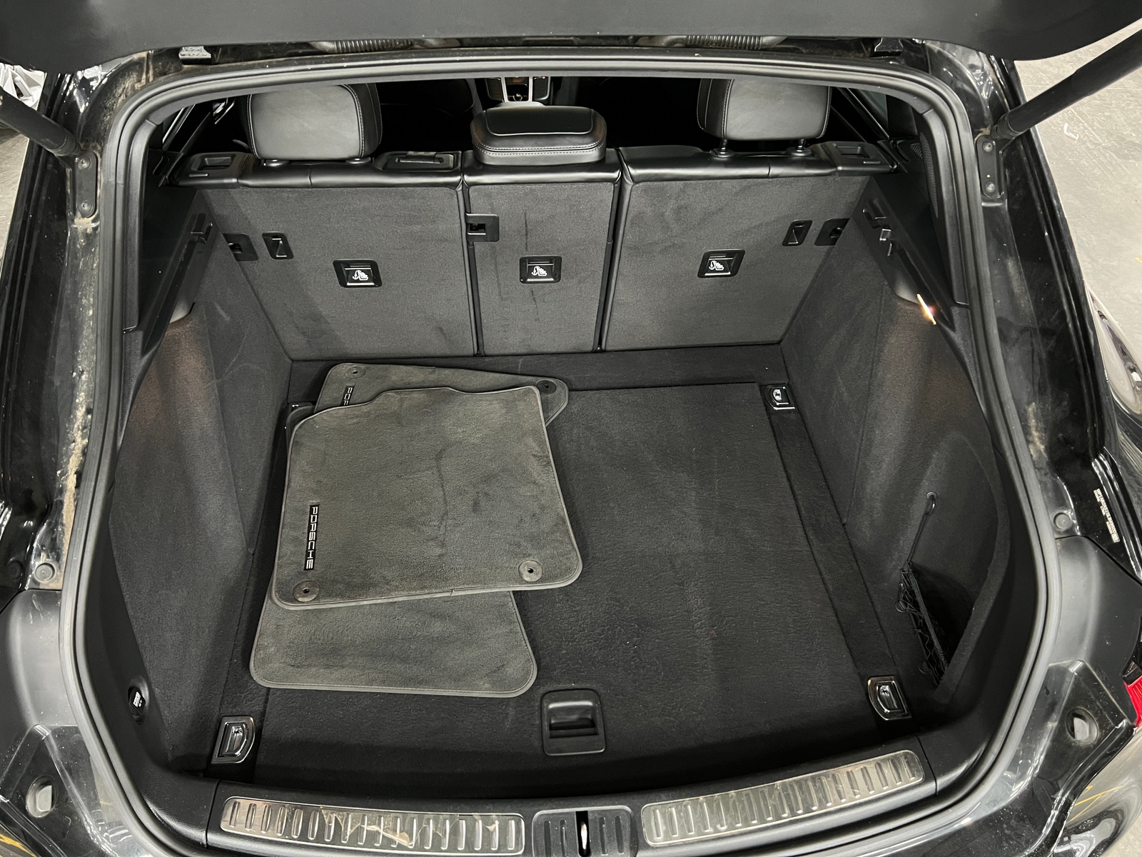 Thumbnail: 2016 Porsche Macan - 6