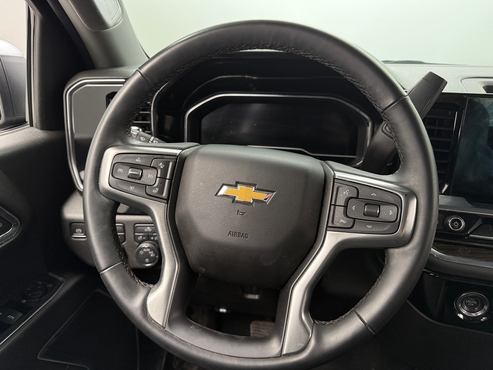 Thumbnail: 2024 Chevrolet Silverado 1500 - 5