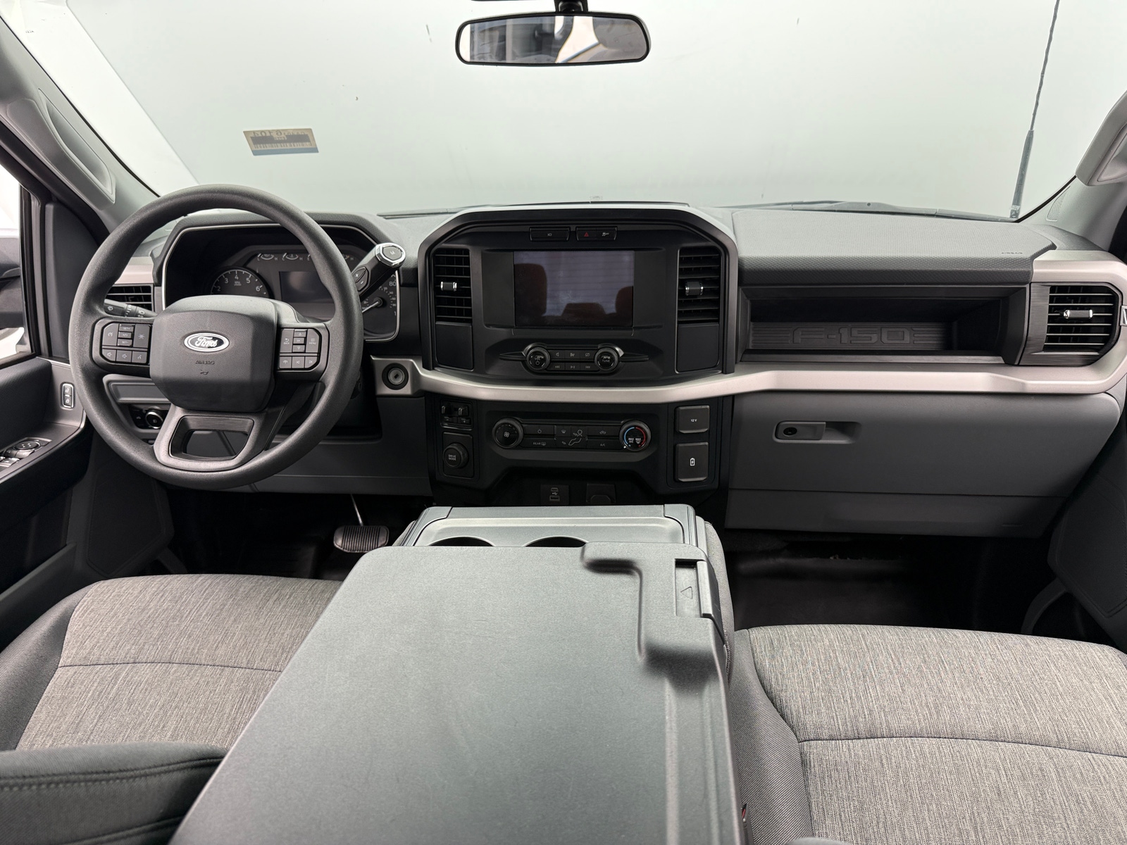 Thumbnail: 2022 Ford Econoline - 3