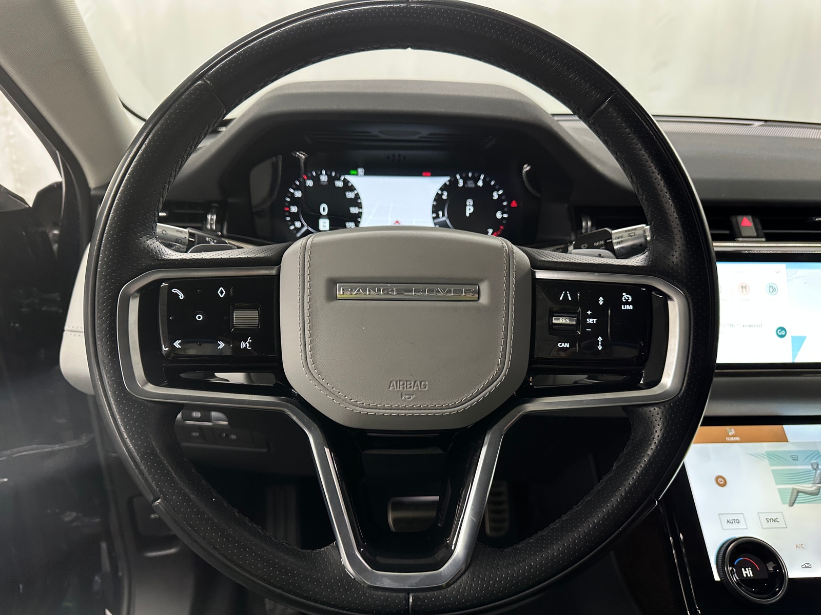 Thumbnail: 2021 Land Rover Range Rover Evoque - 4