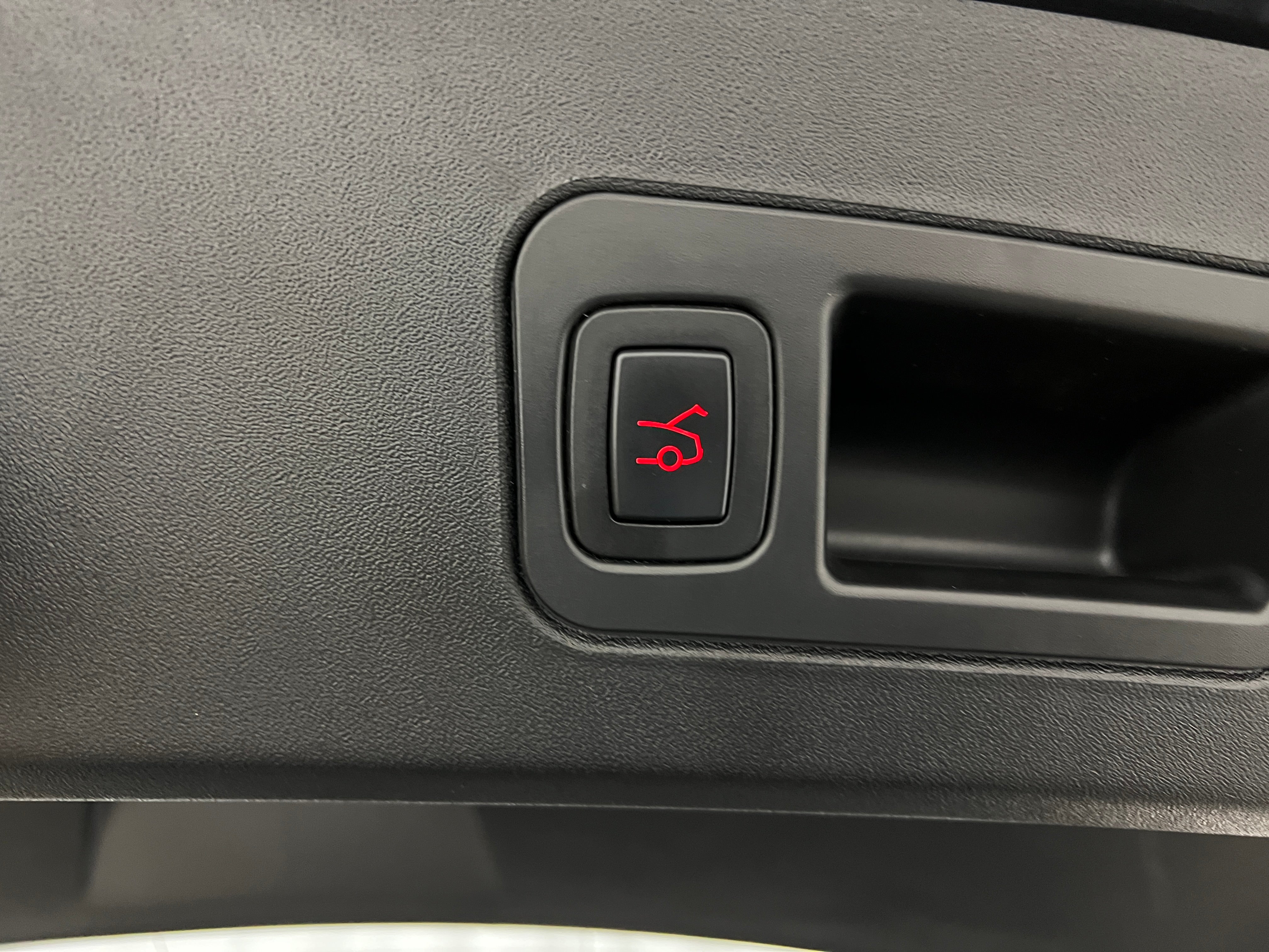 Used 2019 Tesla Model S 100D with VIN 5YJSA1E26KF345821 for sale in Oak Creek, WI