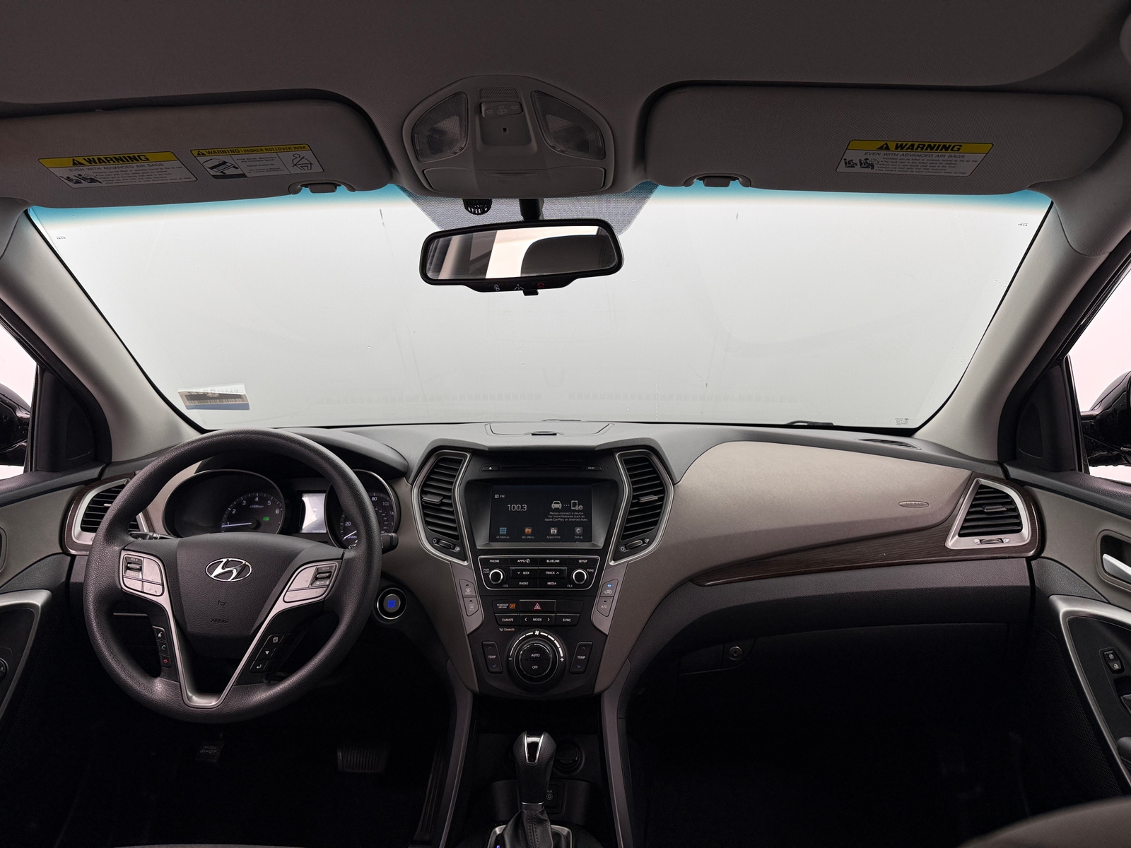 Thumbnail: 2017 Hyundai Santa Fe - 3