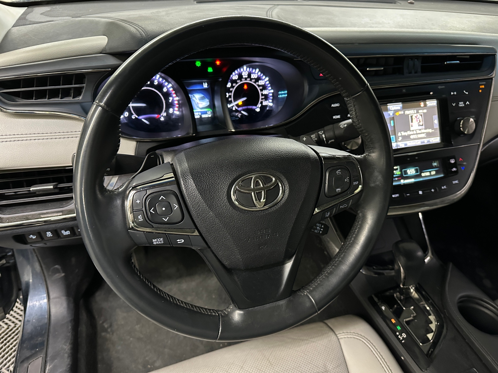 Thumbnail: 2016 Toyota Avalon - 4
