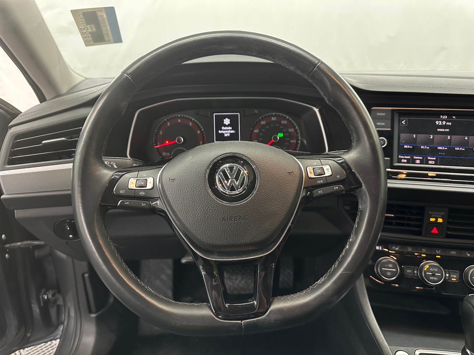 Thumbnail: 2019 Volkswagen Jetta - 4