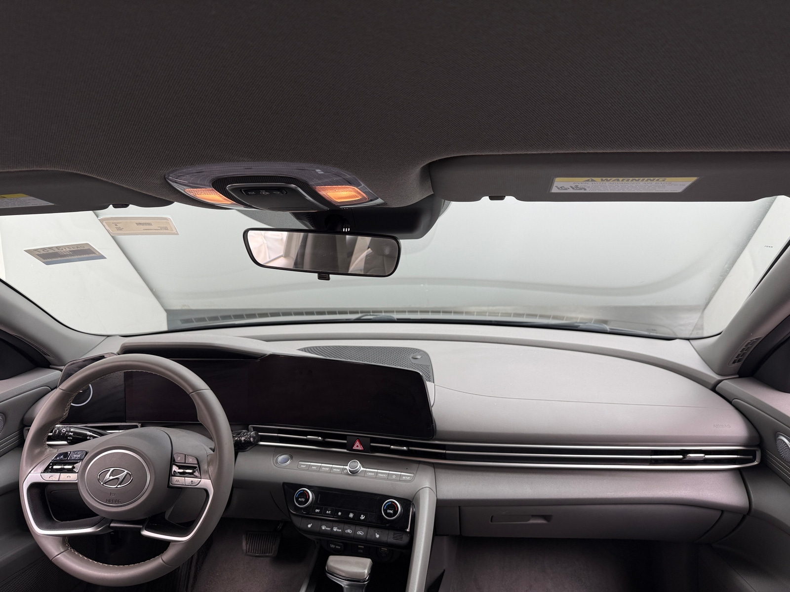 Thumbnail: 2023 Hyundai Elantra - 3