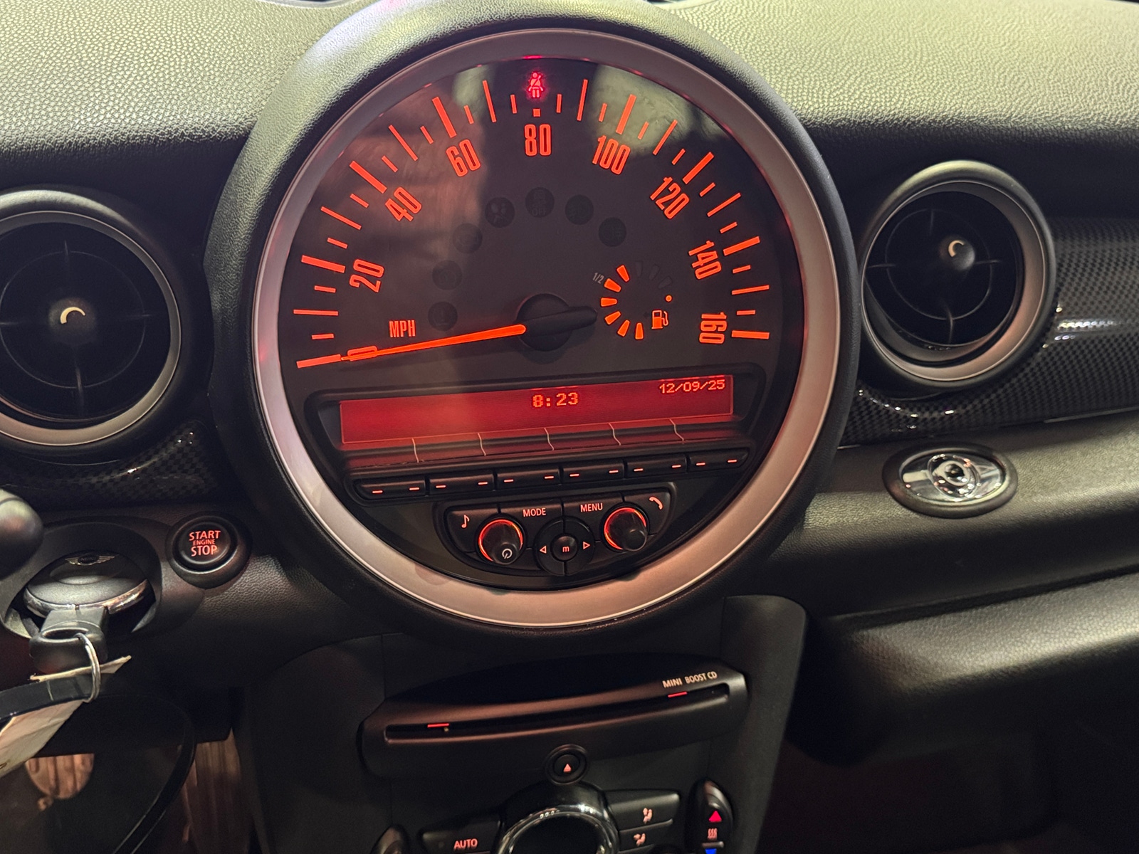 Thumbnail: 2015 MINI Cooper Roadster - 4