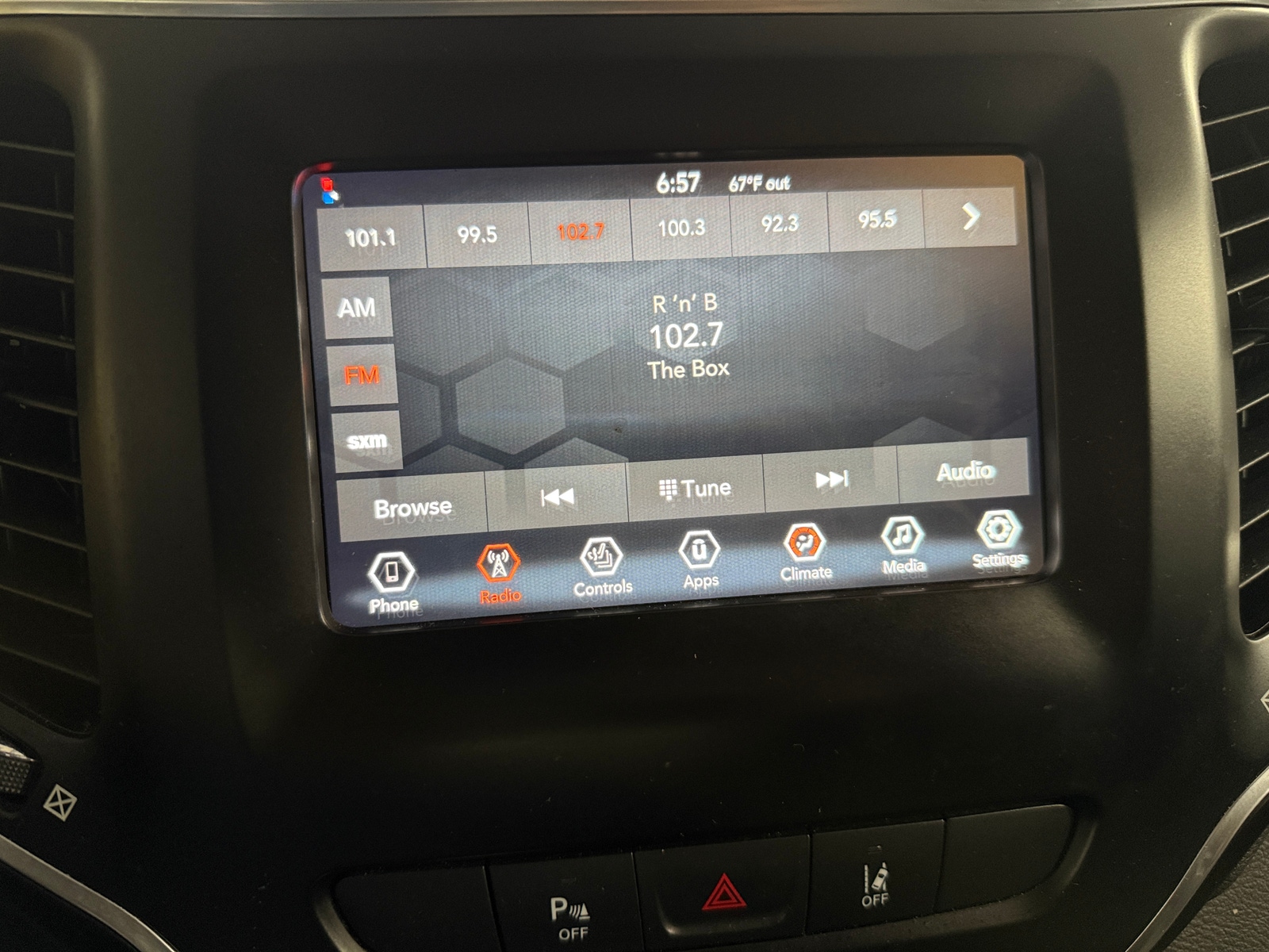 Thumbnail: 2021 Jeep Cherokee - 4