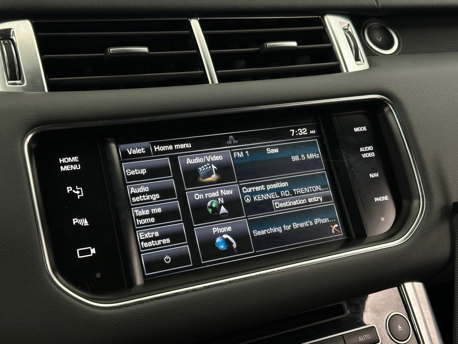 Thumbnail: 2014 Land Rover Range Rover Sport - 3