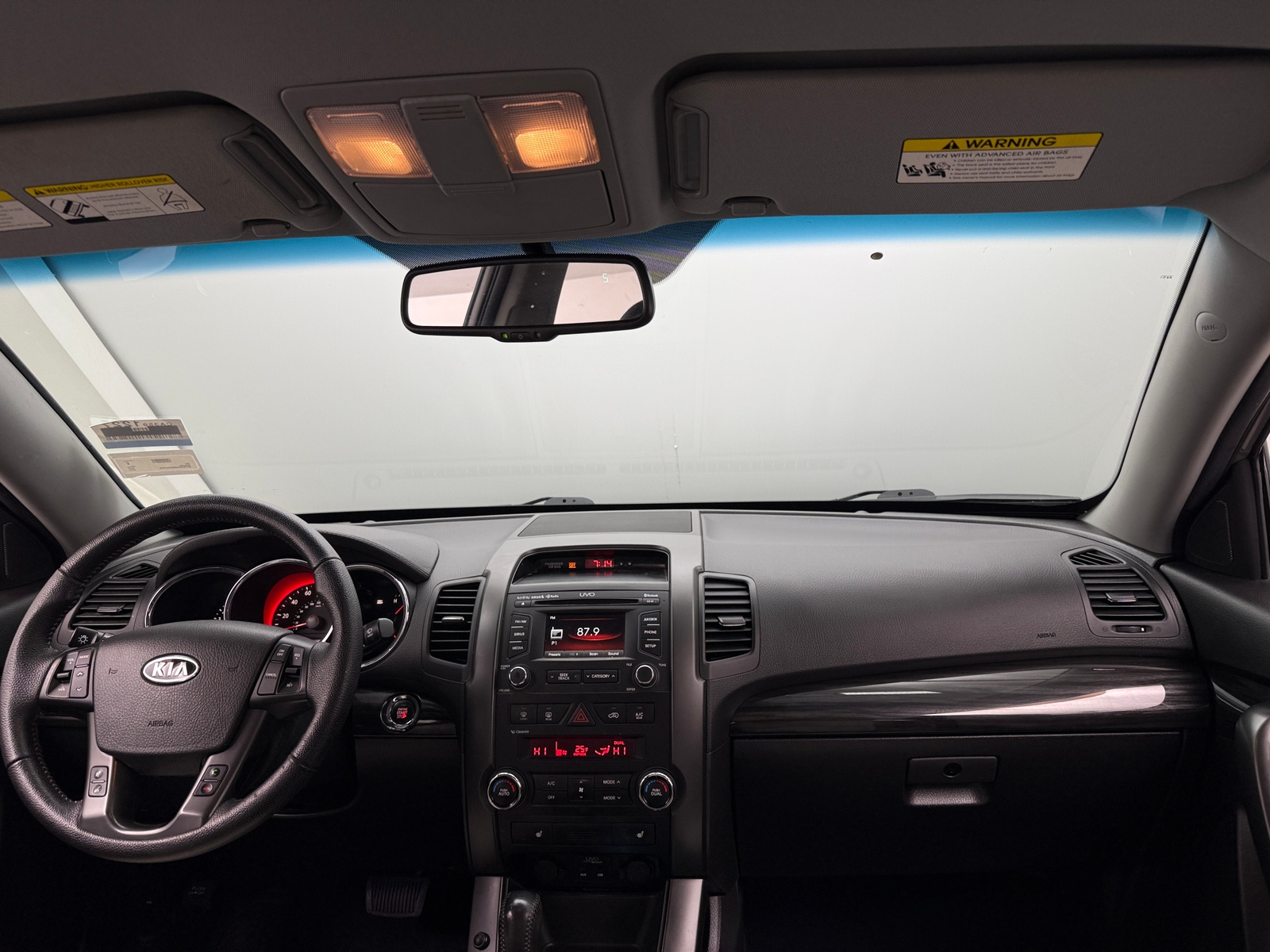 Thumbnail: 2013 Kia Sorento - 2