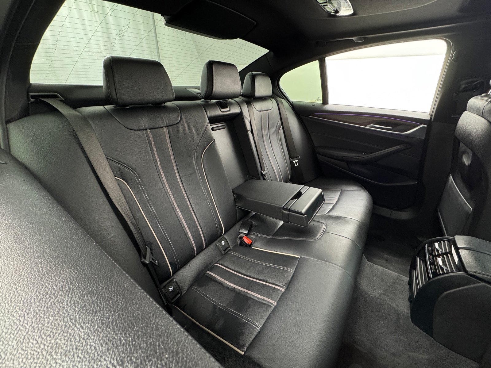 Thumbnail: 2018 BMW 5 Series - 5