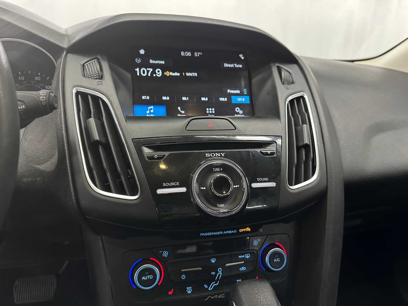 Thumbnail: 2017 Ford Focus - 4