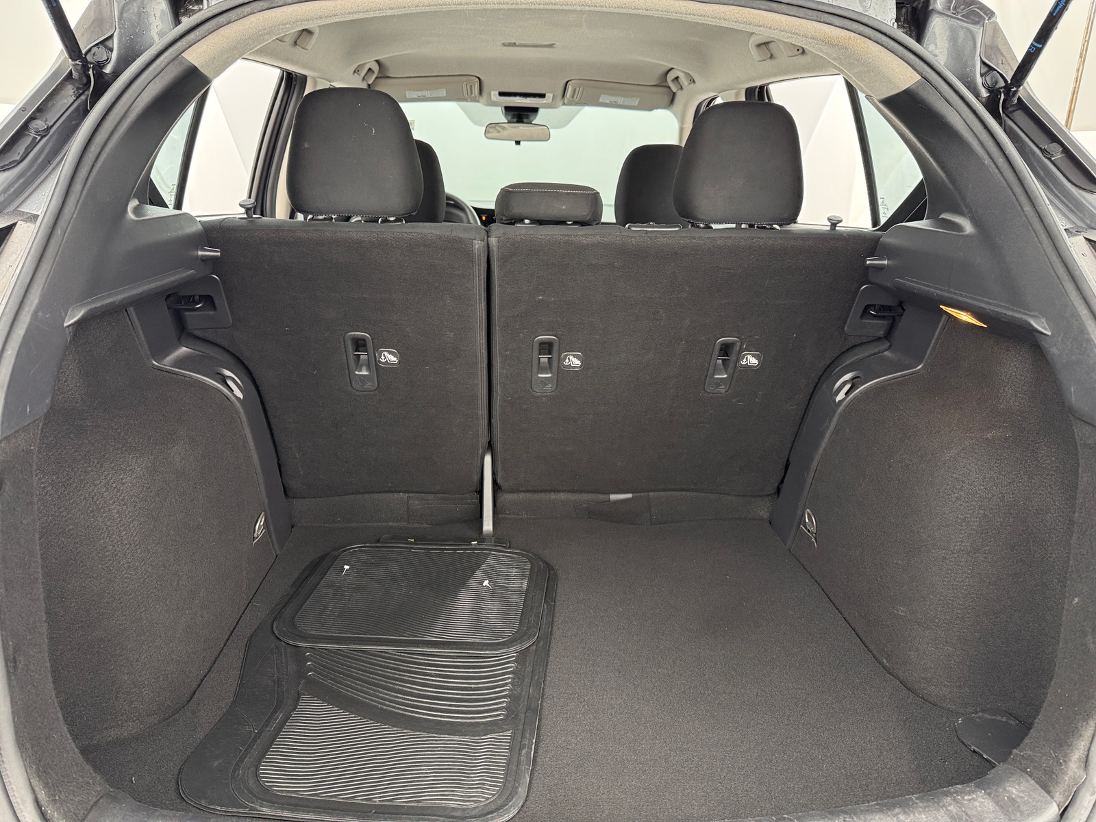 Thumbnail: 2022 Nissan Kicks - 7