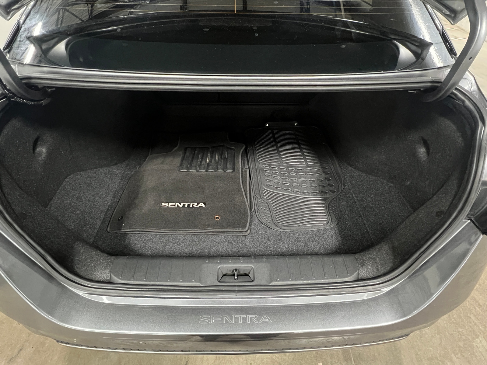 Thumbnail: 2025 Nissan Sentra - 7