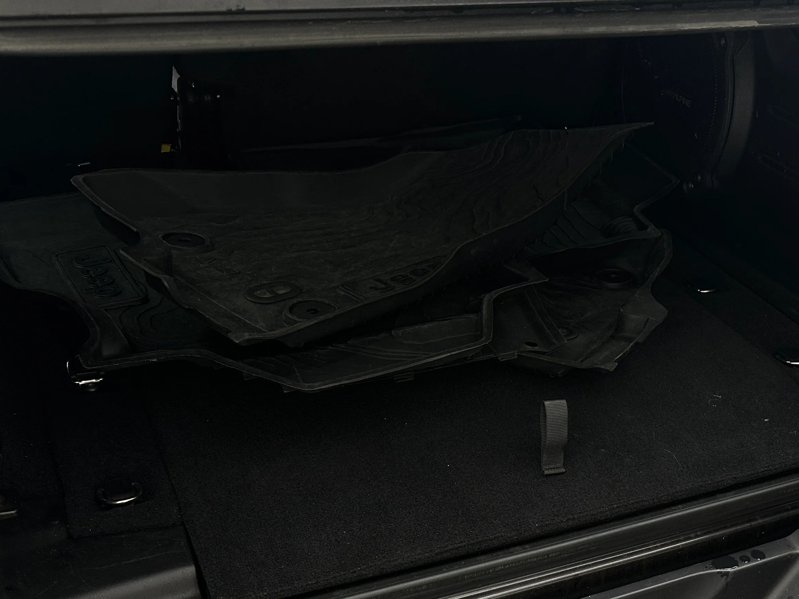 Thumbnail: 2020 Jeep Wrangler - 7