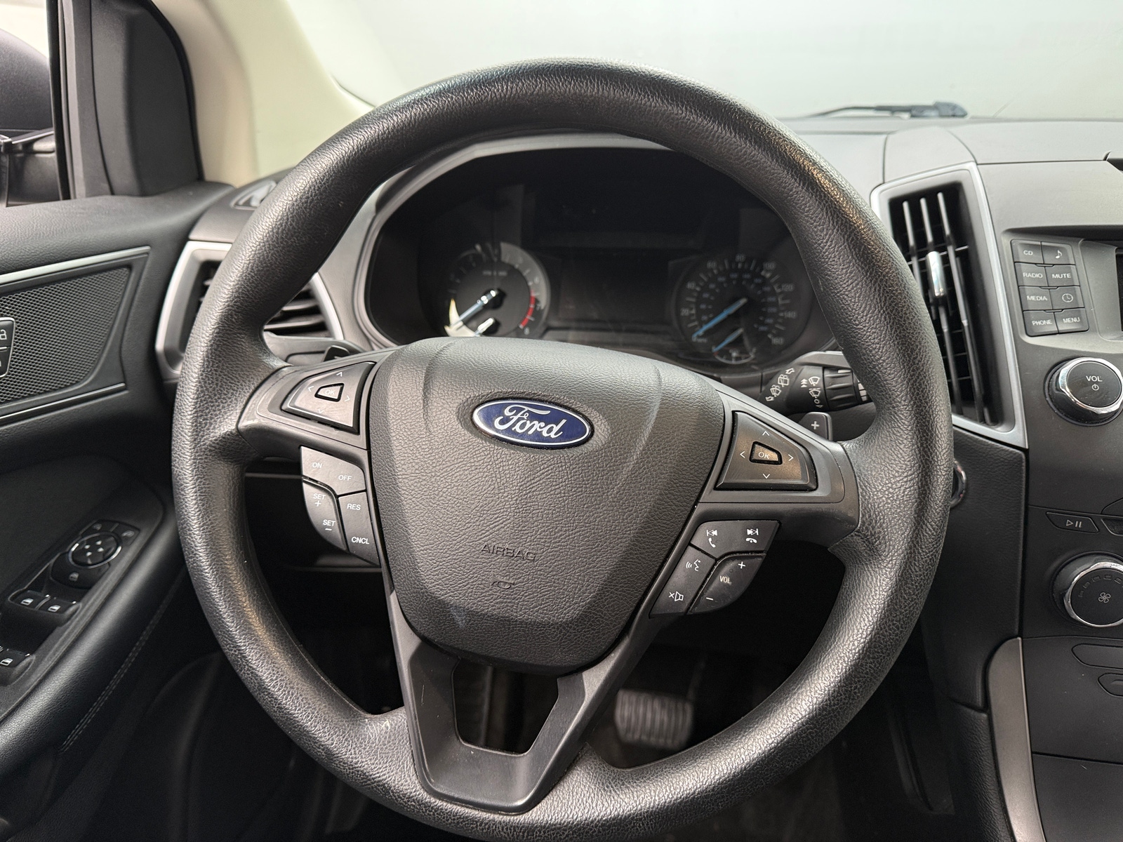 Thumbnail: 2018 Ford Edge - 5