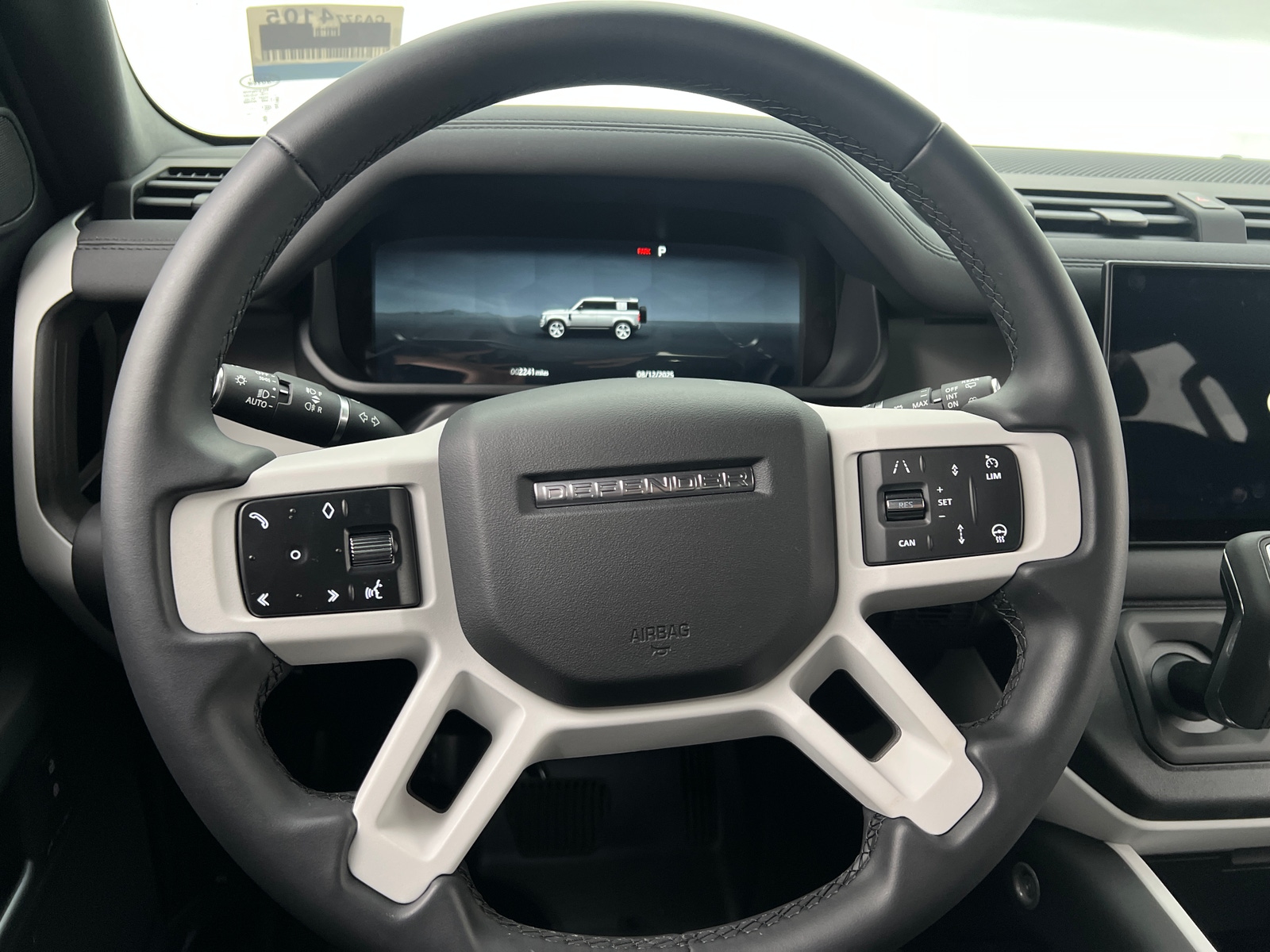 Thumbnail: 2025 Land Rover Defender - 4