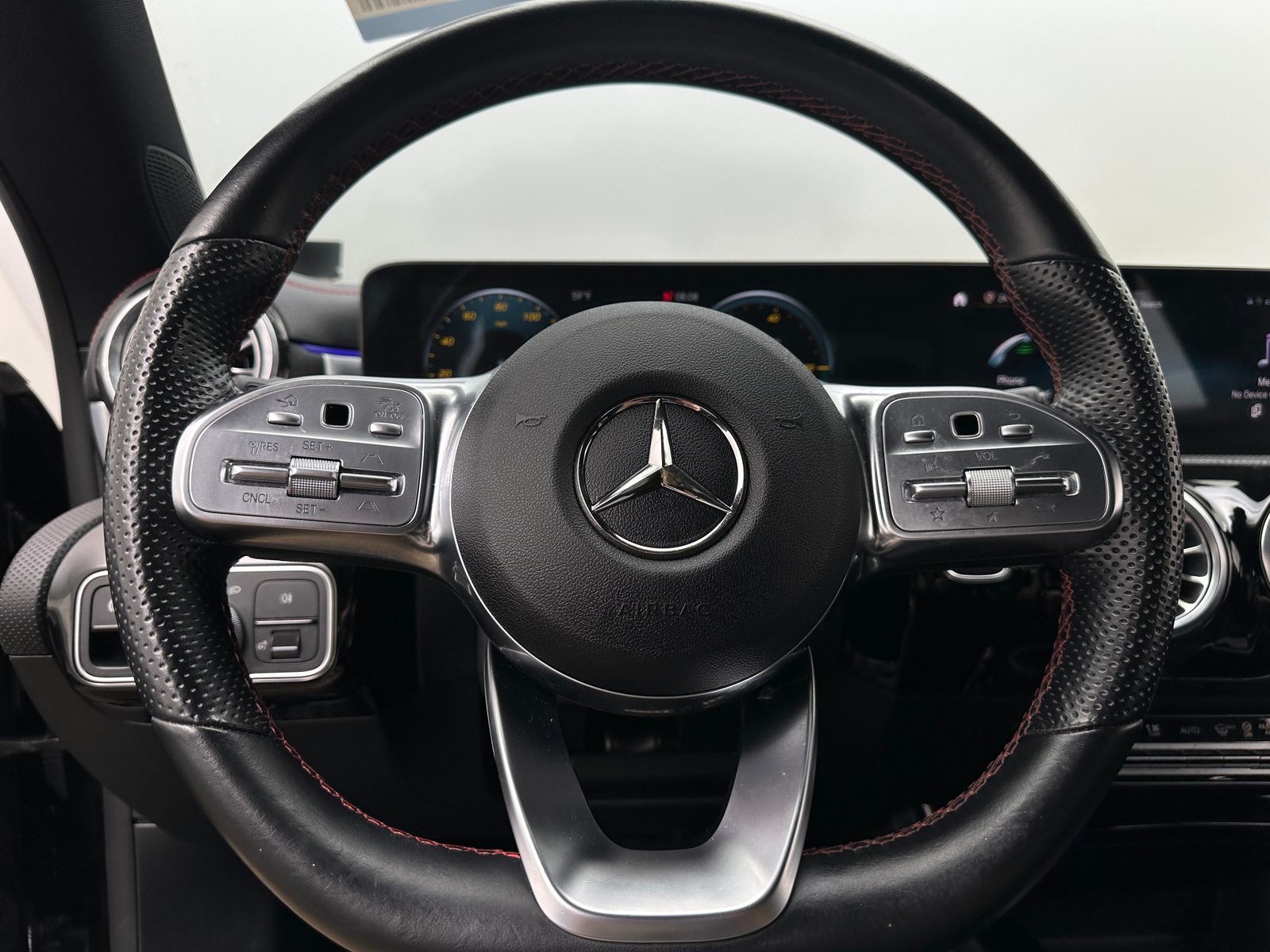 Thumbnail: 2022 Mercedes-Benz CLA - 4