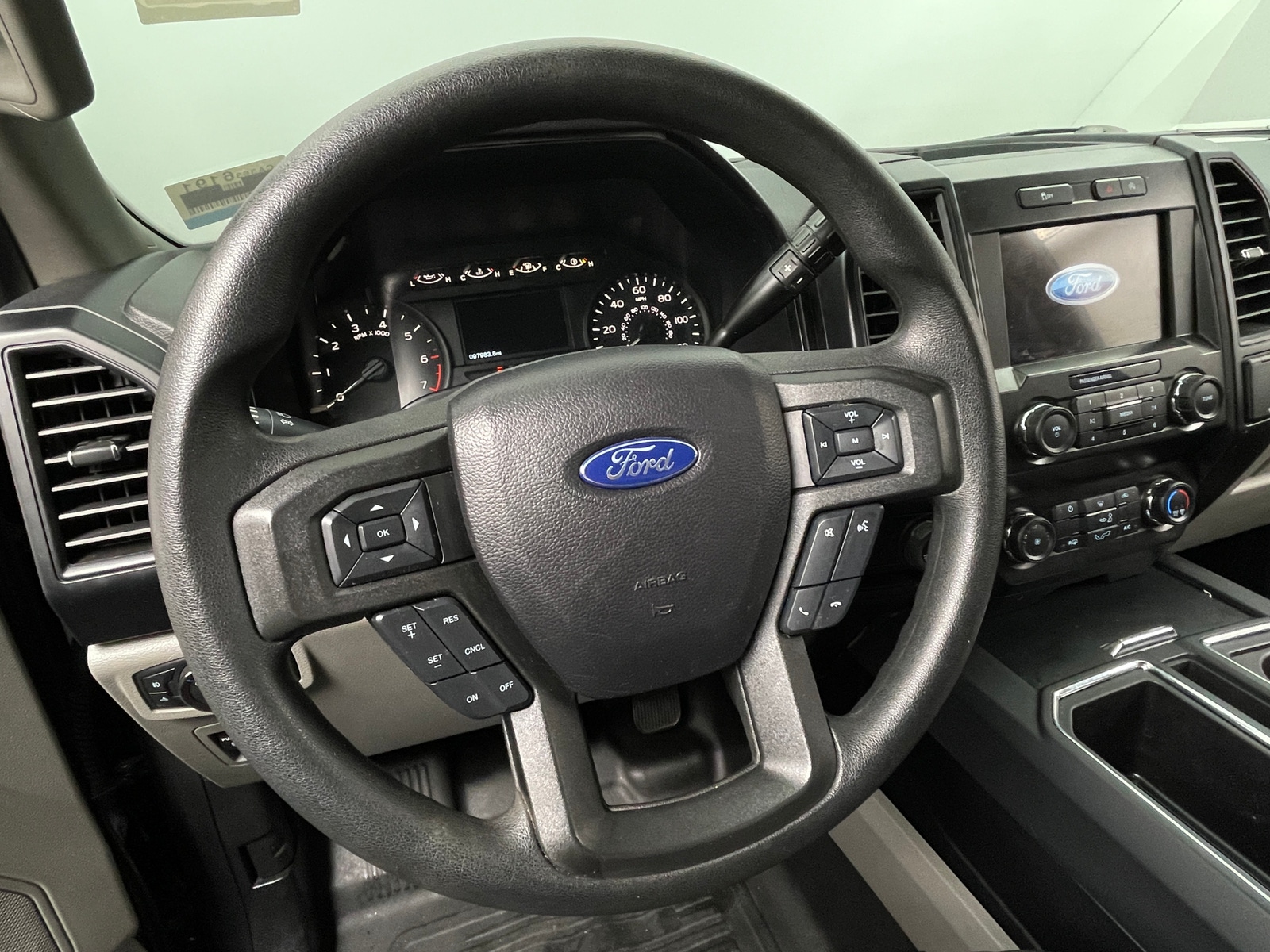 Thumbnail: 2019 Ford Econoline - 5