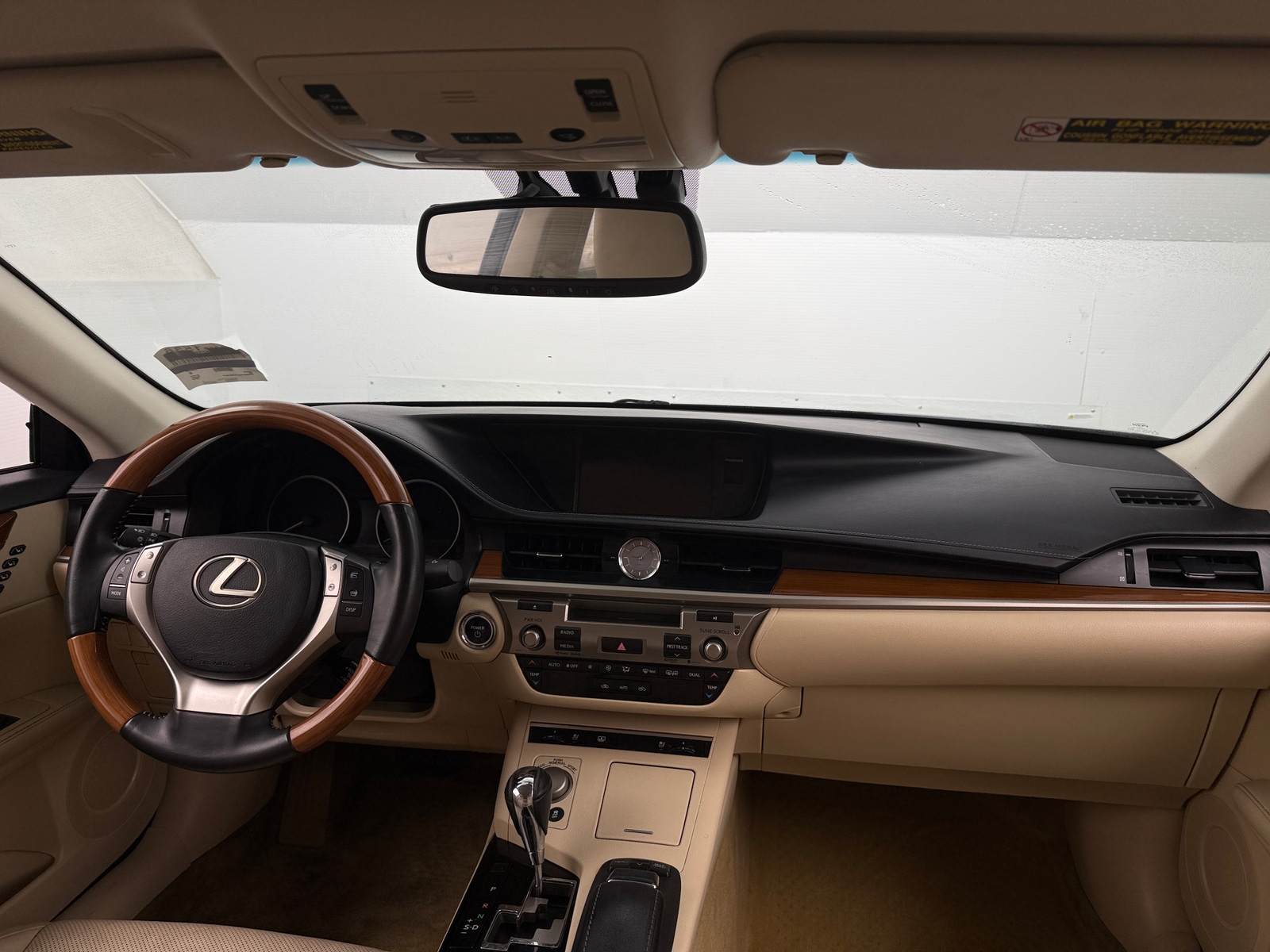 Thumbnail: 2014 Lexus ES - 2