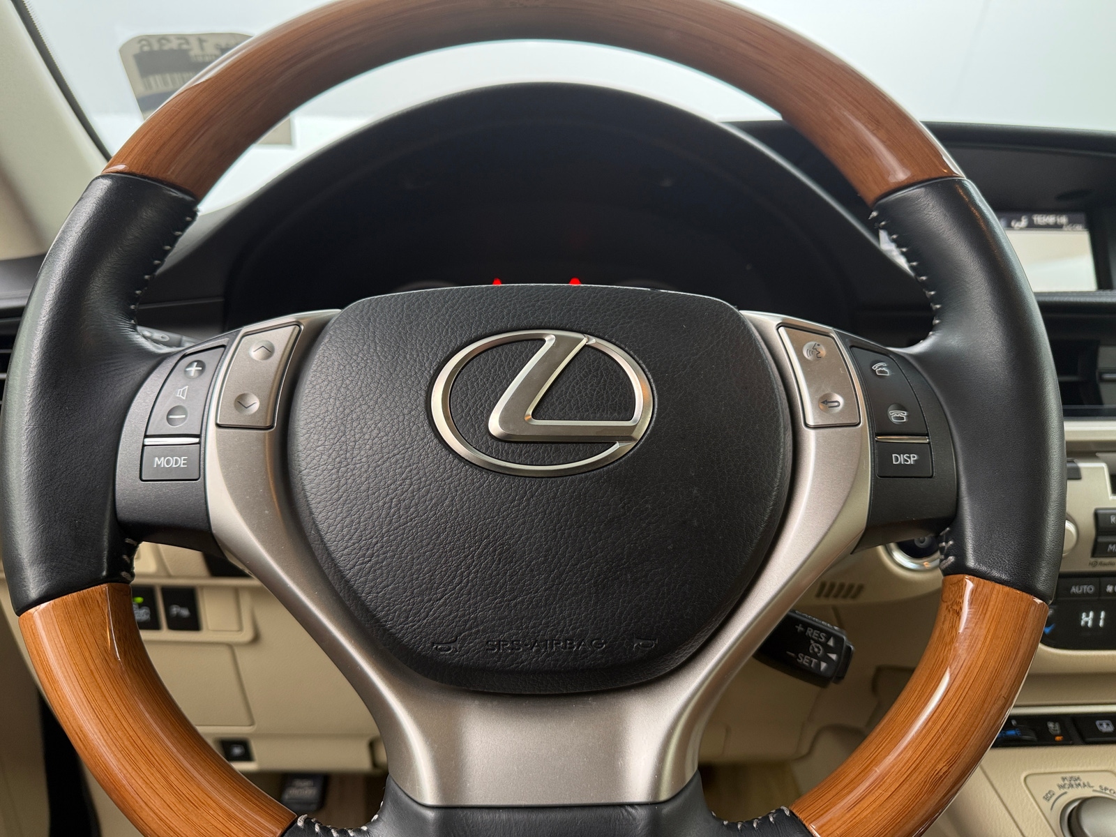 Thumbnail: 2014 Lexus ES - 4