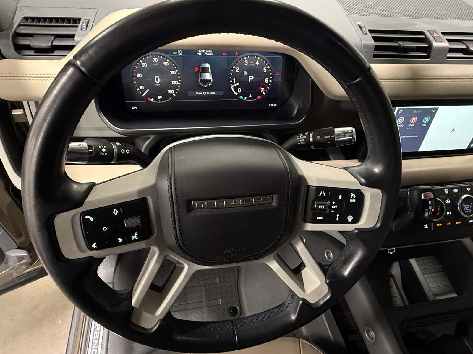 Thumbnail: 2022 Land Rover Defender - 4