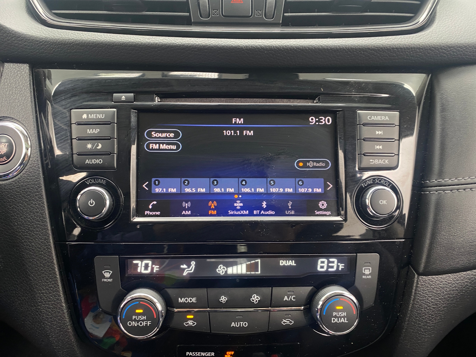 Thumbnail: 2018 Nissan Rogue - 3