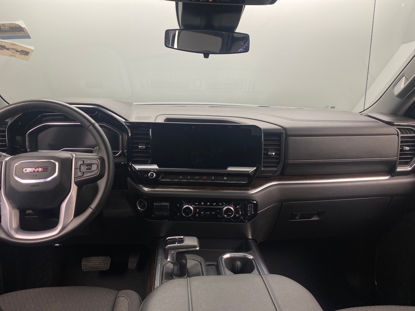 Thumbnail: 2024 GMC Sierra 1500 - 3