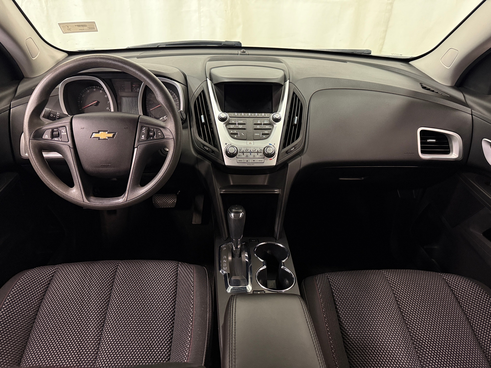 Thumbnail: 2017 Chevrolet Equinox - 3