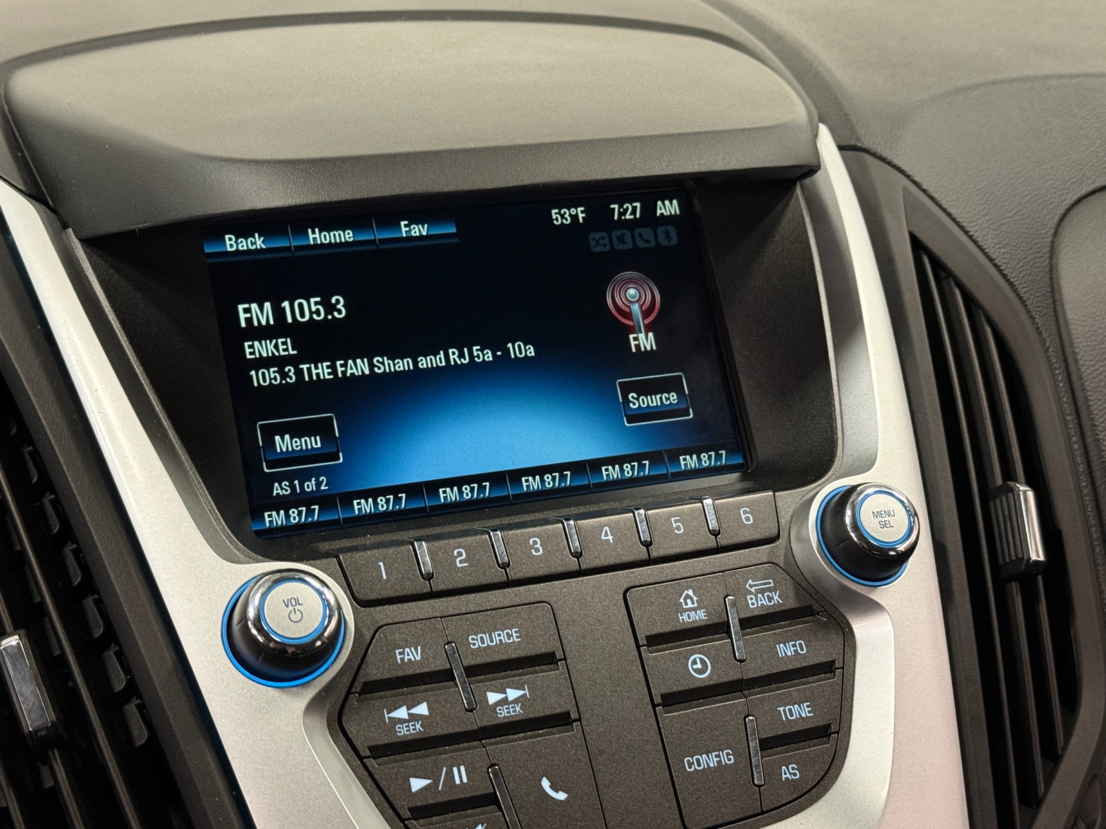 Thumbnail: 2017 Chevrolet Equinox - 4