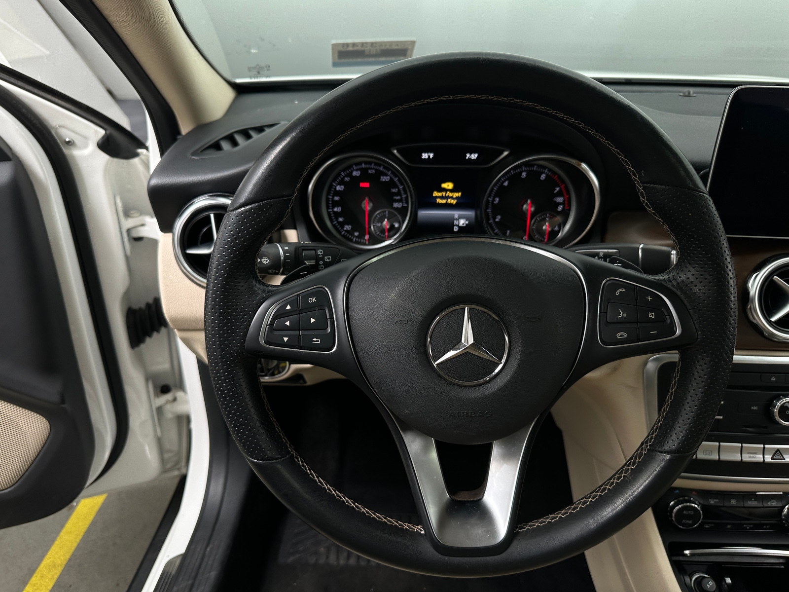 Thumbnail: 2020 Mercedes-Benz GLA - 4