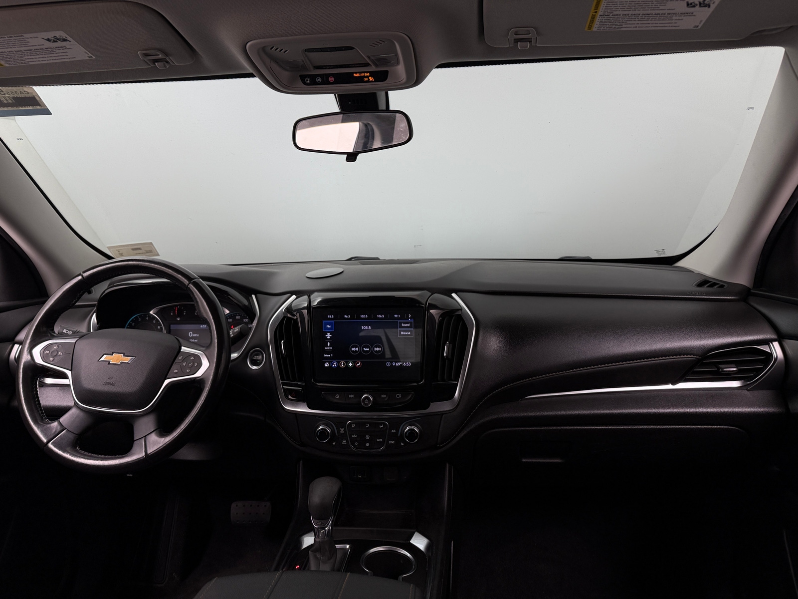 Thumbnail: 2021 Chevrolet Traverse - 3