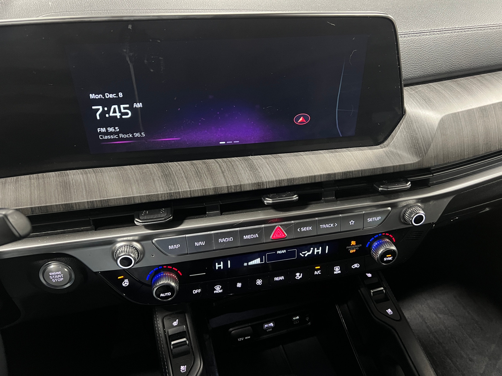 Thumbnail: 2023 Kia Telluride - 3