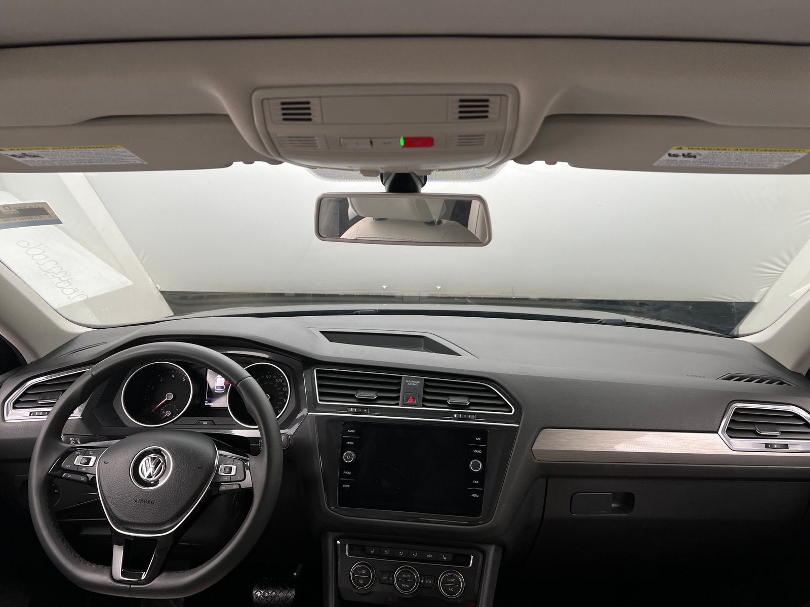 Thumbnail: 2020 Volkswagen Tiguan - 2