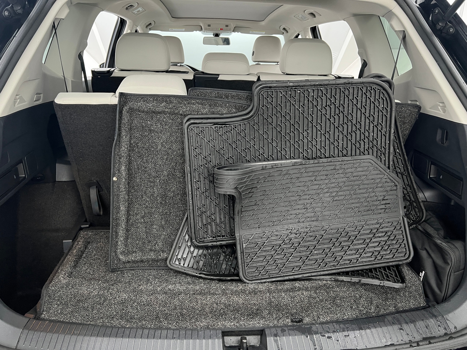 Thumbnail: 2020 Volkswagen Tiguan - 6