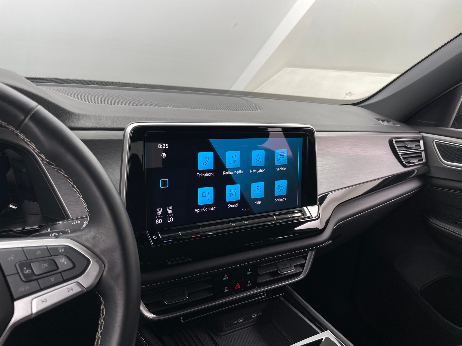 Thumbnail: 2025 Volkswagen Atlas - 3