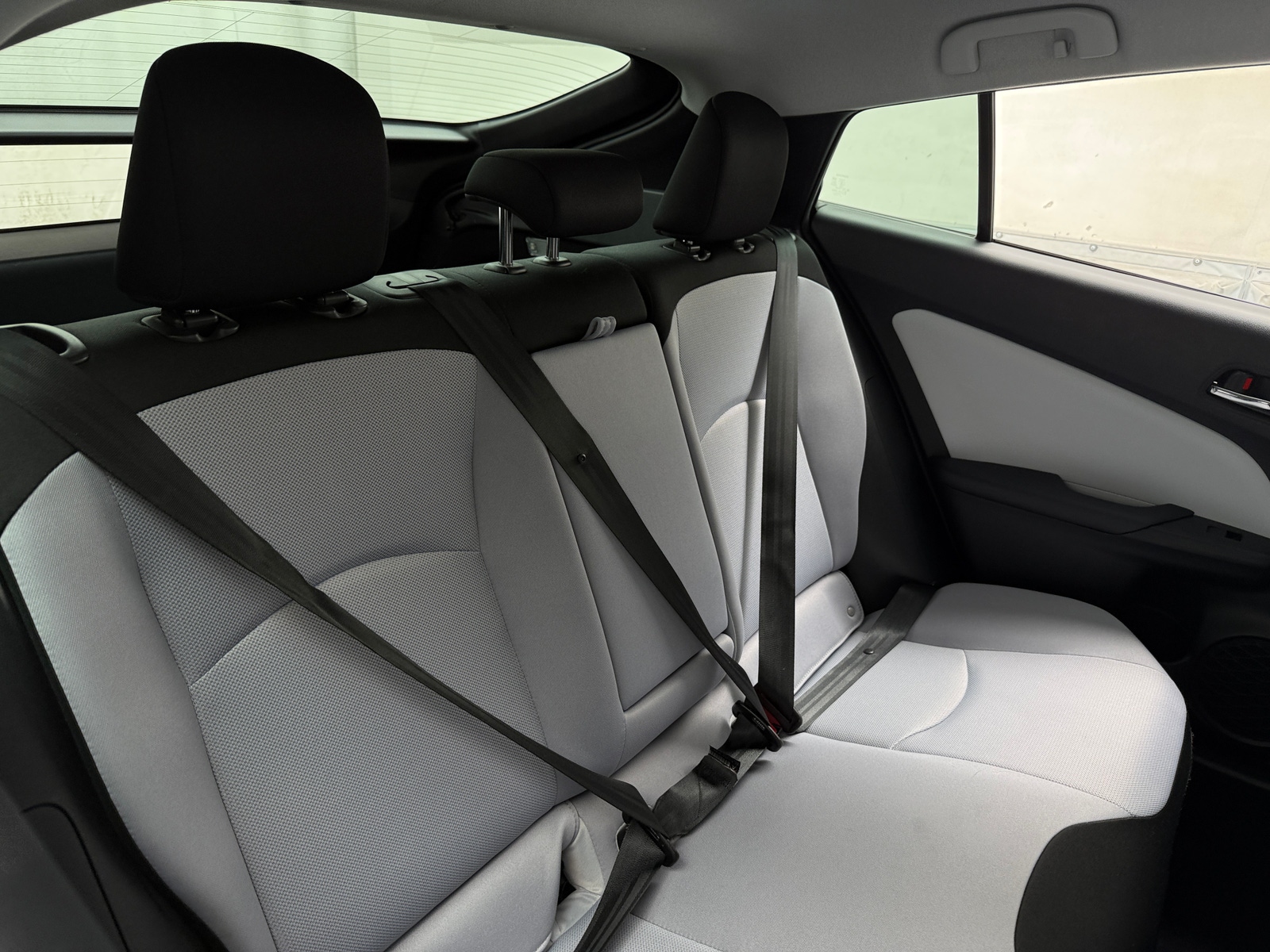 Thumbnail: 2022 Toyota Prius - 6