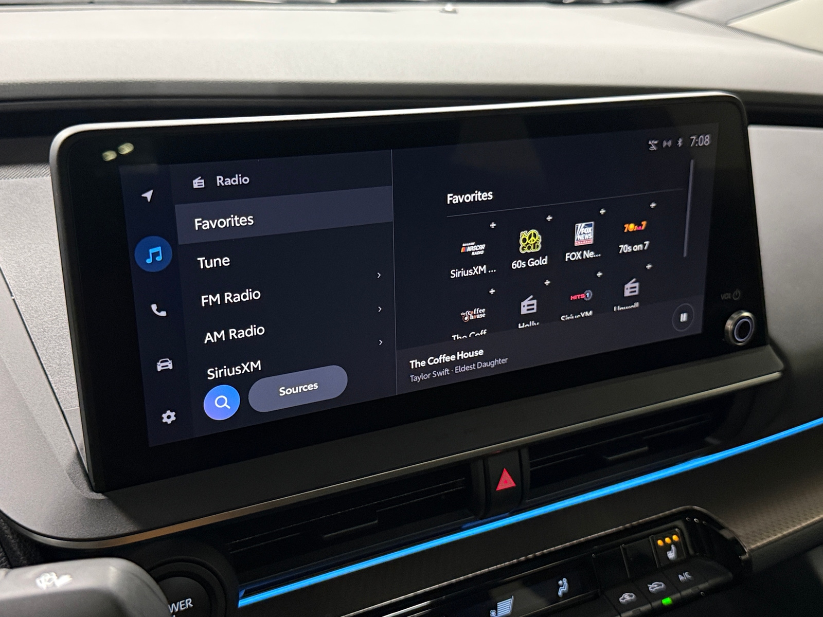 Thumbnail: 2024 Toyota Prius - 4