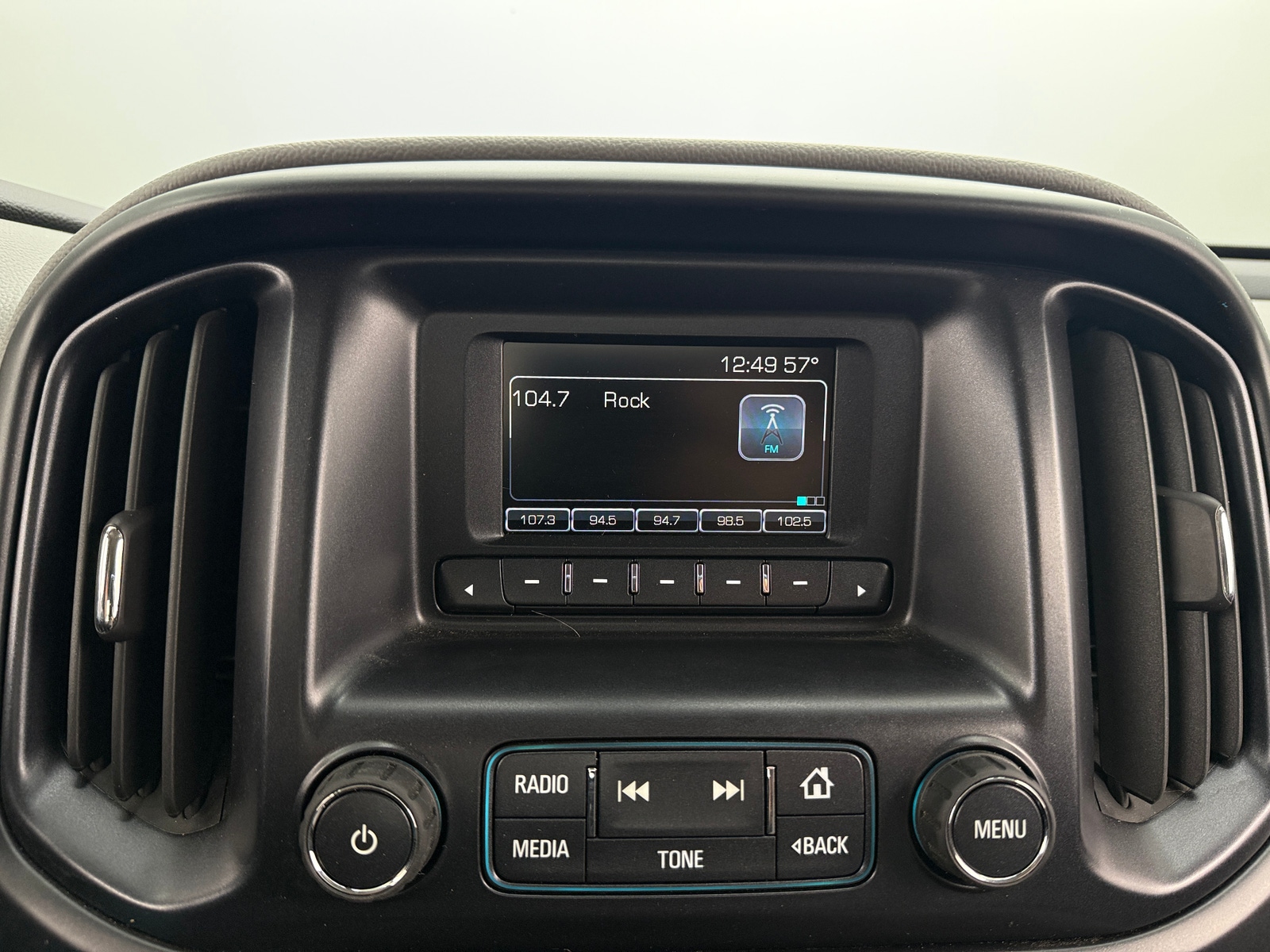 Thumbnail: 2016 Chevrolet Colorado - 4