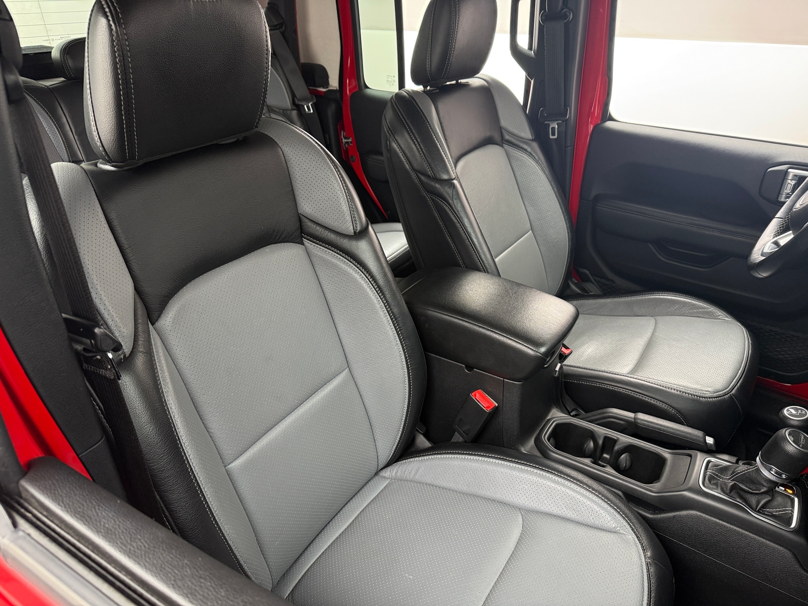 Thumbnail: 2020 Jeep Gladiator - 2