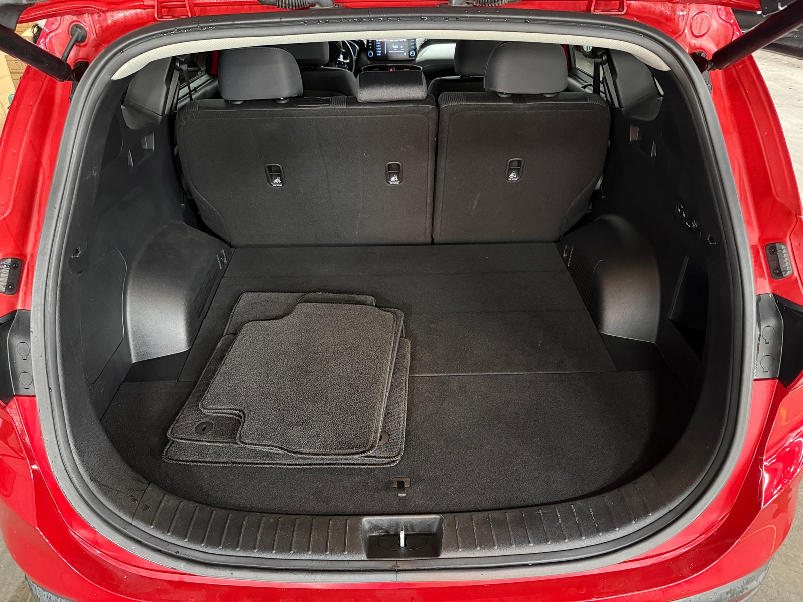 Thumbnail: 2022 Hyundai Santa Fe - 7