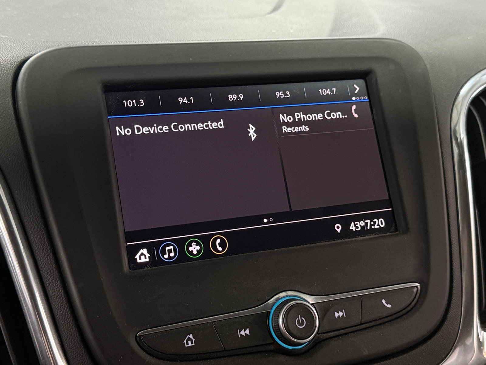 Thumbnail: 2020 Chevrolet Equinox - 4