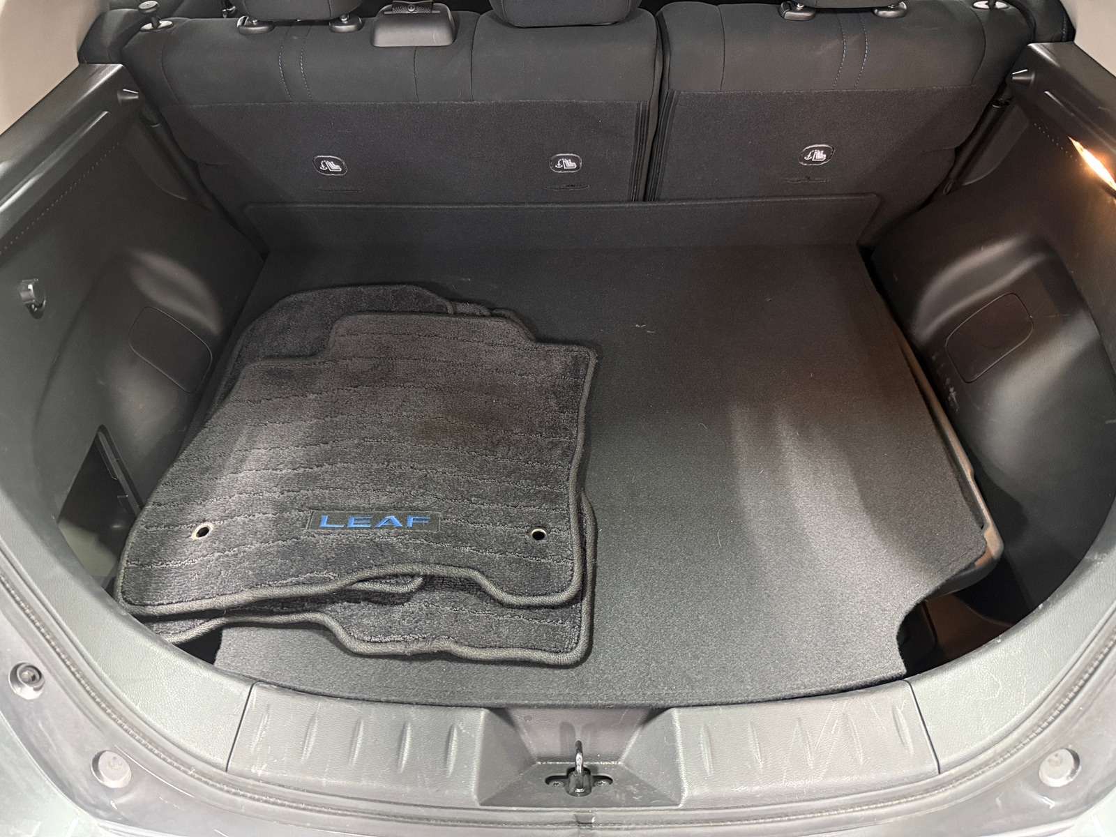 Thumbnail: 2025 Nissan Leaf - 7