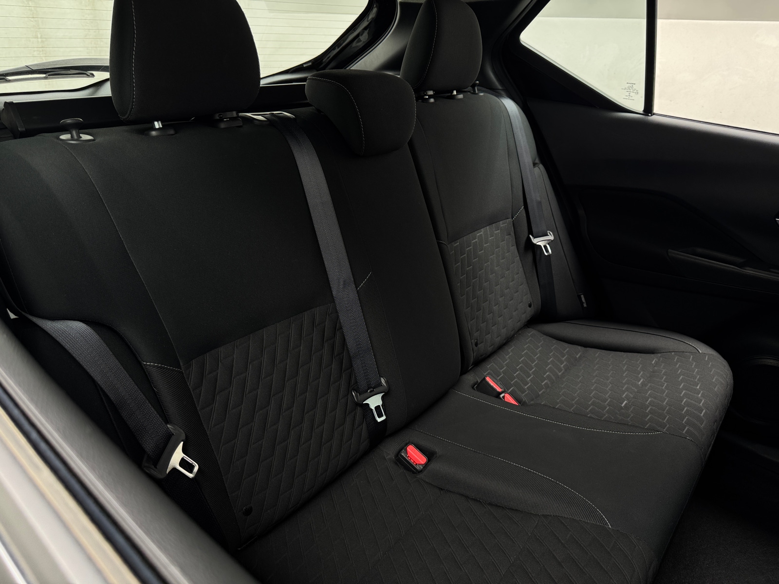 Thumbnail: 2022 Nissan Kicks - 6