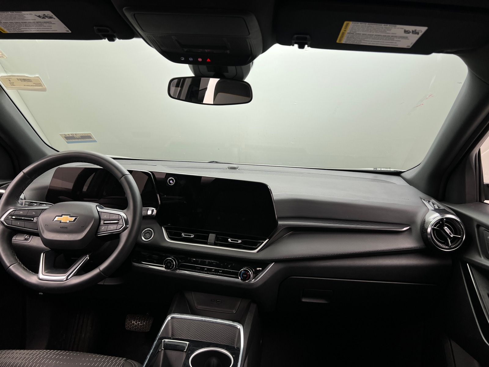 Thumbnail: 2025 Chevrolet Equinox - 3