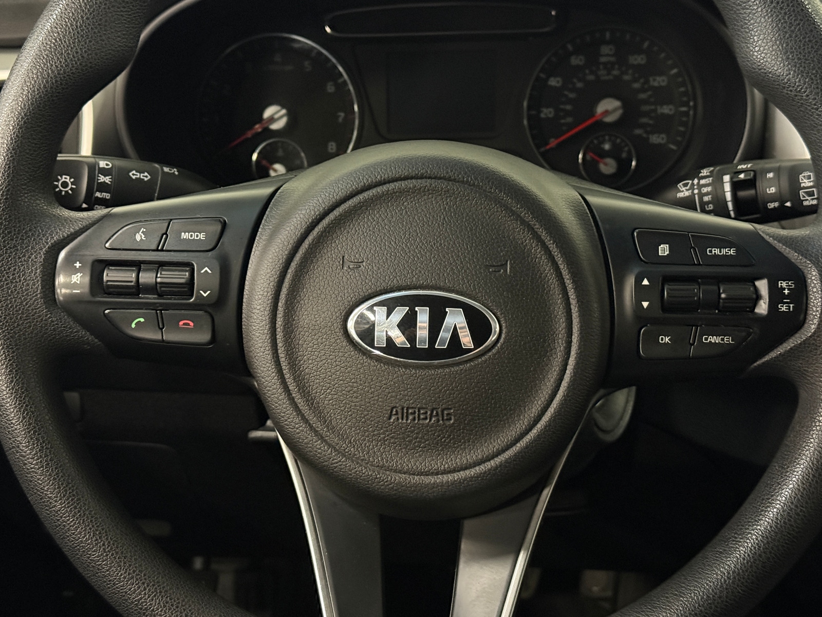 Thumbnail: 2016 Kia Sorento - 5